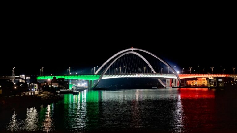 Infinity Bridge, Dubai